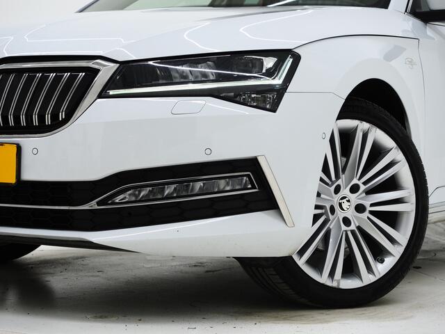 Skoda SUPERB Combi 1.4 TSI iV Laurin & Klement | Panoramadak | Leder | Trekhaak | Massage | Canton | Stoelkoeling | 360 | Memory