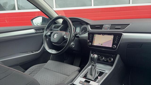 Skoda SUPERB Combi 1.5 TSI ACT Business Edition AUTOMAAT / FULL LED / TREKHAAK / KEYLESS / NAVI / CARPLAY / CLIMA / PDC / NL-AUTO