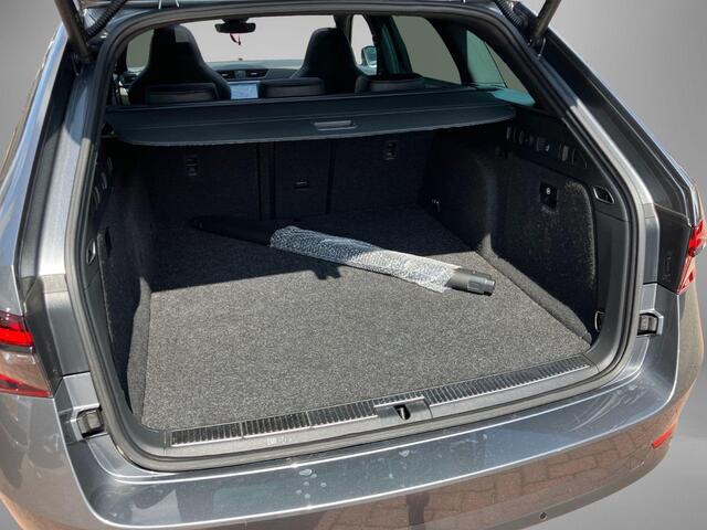 Skoda SUPERB 1.4TSI 160KW/218PK Sportline DSG · Panoramadak · Trekhaak · Camera + Parkeersensoren · Stoelverwarming voor & achter ·