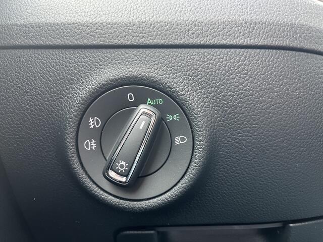 Skoda SUPERB 1.5 TSI ACT Business Edition / AUTOMAAT/ CRUISE/ PARK.SENSOR.V+A/ CAMERA/ SMARTLINK/ STOELVERWARM./ MEMORY SEAT/ CANTON AUDIO/ ELEK.ACHTERKLEP/ DIGITAL DASH/ NAVI/ DAB/ CLIMA/ 18'' LMV
