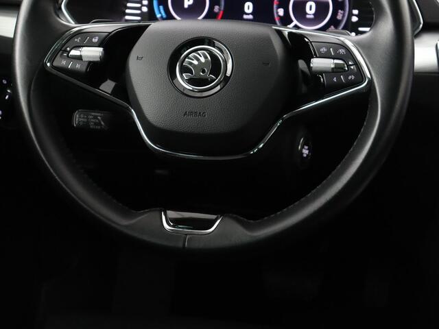 Skoda SUPERB 1.4 TSI iV Business Edition | SOH 92,3% | Stoelverwarming | Virtual Cockpit | Adaptive cruise | Camera | Carplay | Navigatie | Full LED | Parkeerhulp | PHEV | Plug In