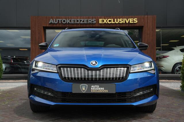 Skoda SUPERB Combi 1.4 iV Sportline Panoramadak Canton 360 Camera Keyless Dab+ Side Assist Leder Alcantara Stoelverwarming
