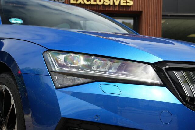 Skoda SUPERB Combi 1.4 iV Sportline Panoramadak Canton 360 Camera Keyless Dab+ Side Assist Leder Alcantara Stoelverwarming