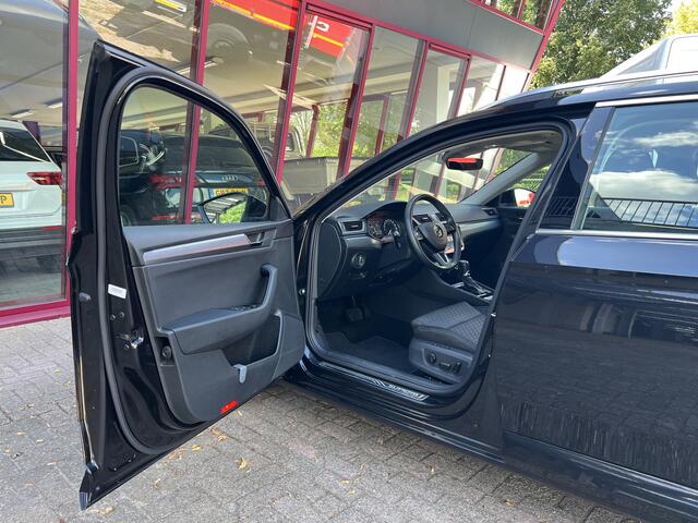 Skoda SUPERB Combi 1.5 TSI ACT Business Edition | NL Auto | Cruise | Navi | Stoelverw. |