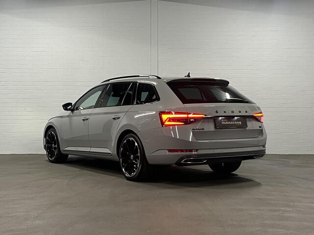 Skoda SUPERB Combi 1.4 TSI iV Sportline Business Trekhaak | Cruise control | Carplay | Stoelverwarming | Achteruitrijcamera | Navigatie | Keyless | Leder/Alcantara