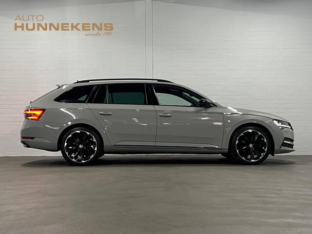 Skoda SUPERB Combi 1.4 TSI iV Sportline Business Trekhaak | Cruise control | Carplay | Stoelverwarming | Achteruitrijcamera | Navigatie | Keyless | Leder/Alcantara
