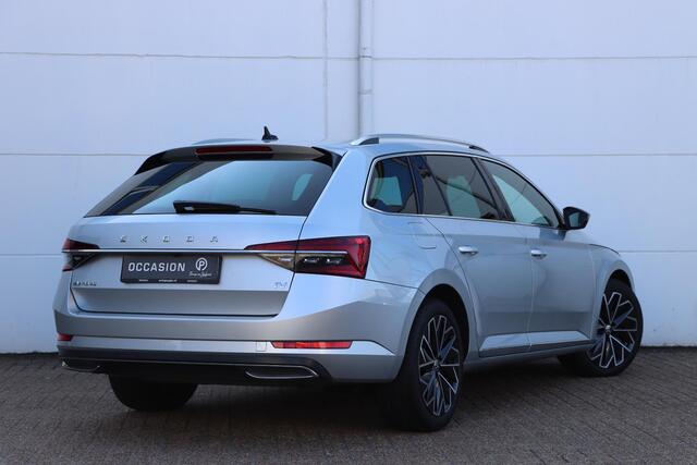 Skoda SUPERB Combi 1.4 TSI Laurin & Klement 218pk DSG6 | Lederen bekleding | Trekhaak wegklapbaar | Navigatie | SOH 93,4%