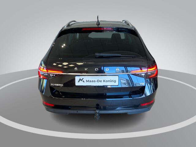Skoda SUPERB Combi 1.4TSIiV 160kW/218PK Business Edition Plus · Navigatie · Trekhaak · Camera + Parkeersensoren · Garantie t/m 27-03-2028 of 60000km.