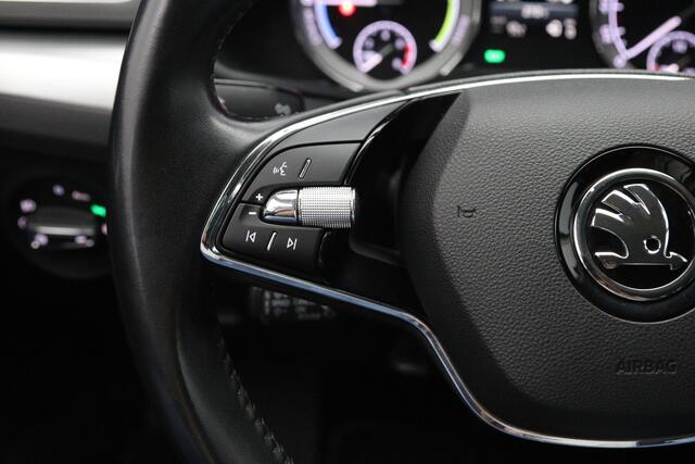 Skoda SUPERB Combi 1.4 TSI iV Business 218 PK Edition Plus PHEV, Climate Control, Adap. Cruise Control, Carplay,
