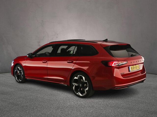 Skoda SUPERB Combi Sportline Business 1.5 TSI PHEV 204pk DSG Automaat Trekhaak, Panoramadak, CANTON audio, LED matrix koplampen, Adaptive cruise control