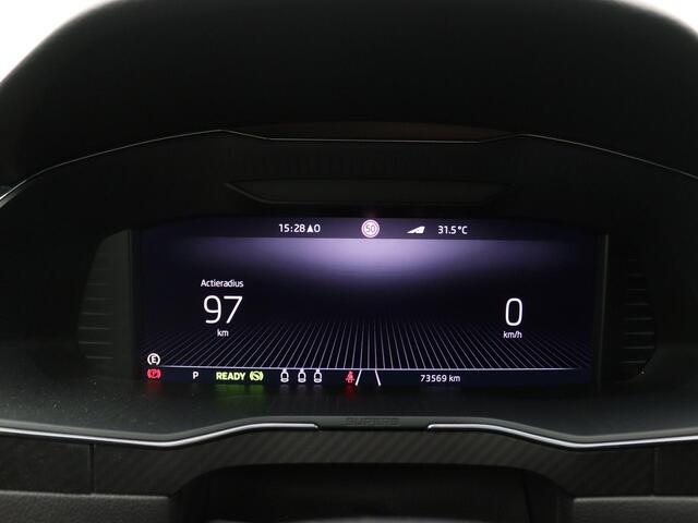 Skoda SUPERB Combi 1.4 TSI iV Sportline Business 218PK DSG Panoramadak, Trekhaak, Matrix LED-Verlichting, Side Assist, Keyless, Memorystoel, 360gr. Camera, 19" LM Velgen
