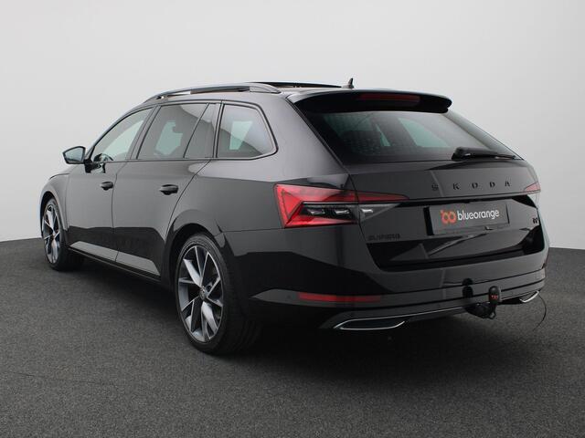 Skoda SUPERB Combi 1.4 TSI iV Sportline Business 218PK DSG Panoramadak, Trekhaak, Matrix LED-Verlichting, Side Assist, Keyless, Memorystoel, 360gr. Camera, 19" LM Velgen