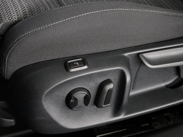 Skoda SUPERB Combi 1.5 TSI MHEV First Edition 150 pk | Trekhaak wegklapbaar | Panoramadak | Verlengde garantie | Navigatie | Achteruitrijcamera | Verwarmbare voorstoelen
