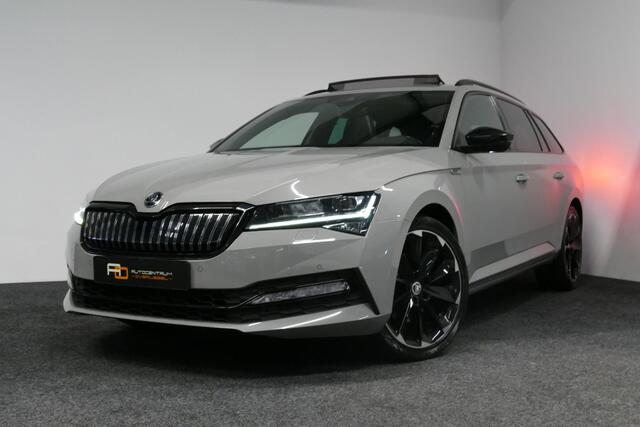 Skoda SUPERB Combi 1.4 TSI iV Sportline Business / Panoramadak / Elektr. verstelbare stoelen + memory / Elektr. wegklapbare trekhaak / Stoelverwarming / Ambienteverlichting / Apple Carplay - Android Auto / Achteruitrijcamera / Stuuwielverwarming / PDC / 19'' LMV / Nav