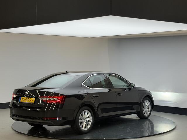 Skoda SUPERB 1.4 TSI ACT Ambition Business | Automaat | Clima | 1e eigenaar | Dealer onderhouden | NL Auto