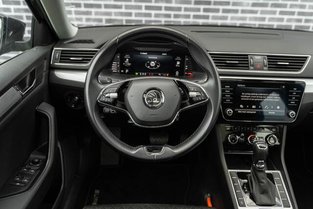 Skoda SUPERB Combi 1.5 TSI Business Edition | Trekhaak | Panoramadak | Cruise Control Adaptief | Stoelverwarming | Keyless Entry | LED Koplampen | Navigatie | Apple Carplay | Android Auto