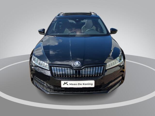 Skoda SUPERB Combi 1.4TSI 180KW/245PK Sportline Business Panoramadak · Trekhaak · 360°Camera + Parkeersensoren ·