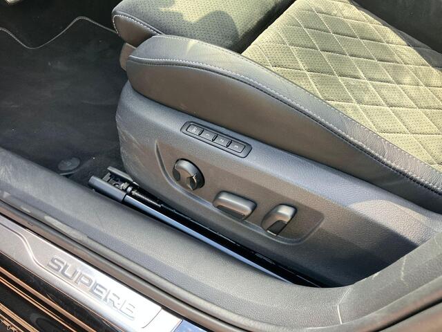 Skoda SUPERB Combi 1.4TSI 180KW/245PK Sportline Business Panoramadak · Trekhaak · 360°Camera + Parkeersensoren ·