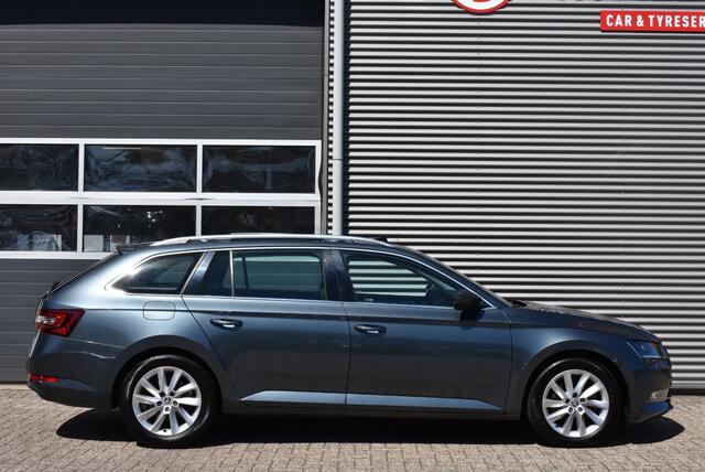 Skoda SUPERB COMBI 1.4 TSI DSG7 STYLE BUSINESS / P.DAK / EL. STOELEN / CANTON