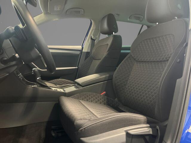 Skoda SUPERB Combi 1.4 TSI 218pk DSG iV Business Edition · Apple/Android Car Play · Wegklapbare Trekhaak · P-Sensoren · Navigatie · 17'' Inch ·