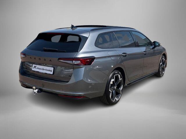 Skoda SUPERB Combi 1.5TSI 150kW/204PK PHEV Sportline DSG · Panoramadak · Apple/Android Car Play · Camera · Leder/Alcantara · Trekhaak ·