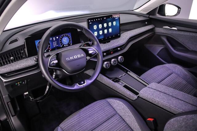 Skoda SUPERB Combi Edition 1.5 TSI PHEV 204pk DSG Automaat Trekhaak, Adaptive cruise control, Achteruitrijcamera, Navigatie, LED koplampen, App connect, Stoelverwarming