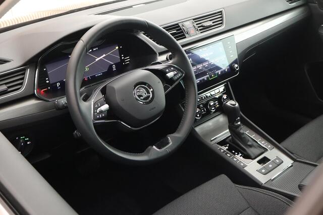 Skoda SUPERB Combi 1.4 TSI 218pk iV Business Edition Trekhaak Memory Stoelverwarming Virtual Cockpit Navigatie