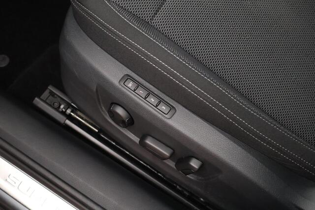 Skoda SUPERB Combi 1.4 TSI 218pk iV Business Edition Trekhaak Memory Stoelverwarming Virtual Cockpit Navigatie