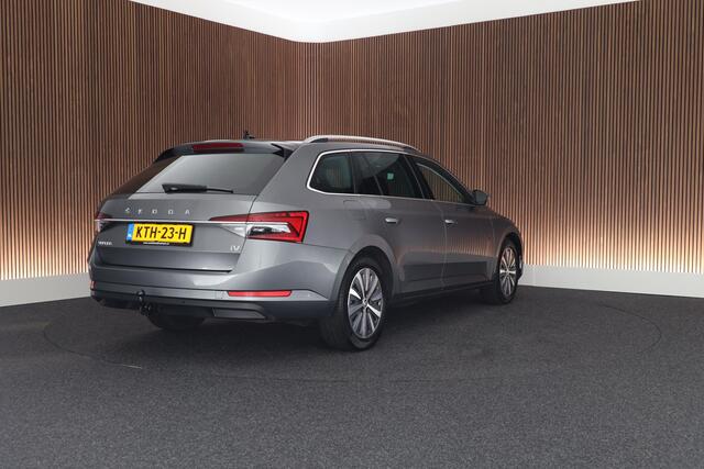 Skoda SUPERB Combi 1.4 TSI 218pk iV Business Edition Trekhaak Memory Stoelverwarming Virtual Cockpit Navigatie