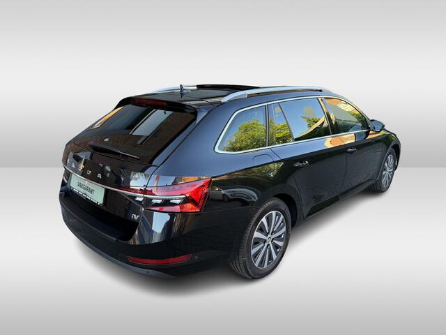 Skoda SUPERB Combi 1.4 TSI iV Business Edition Plus | stoelverwarming | 17 inch velgen | Elektrisch glazen panorama-dak |