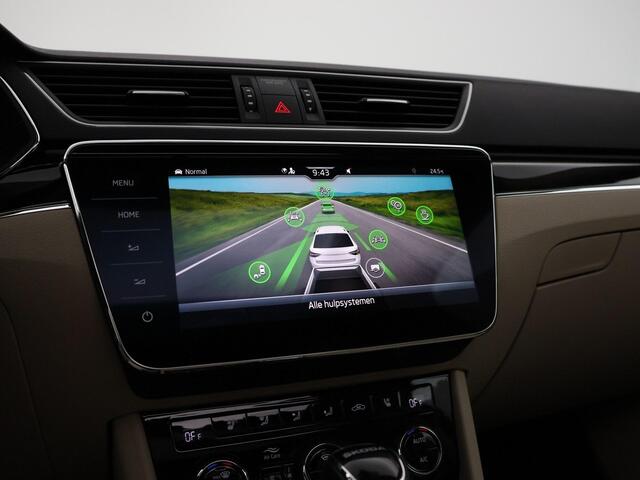 Skoda SUPERB Combi 1.4 TSI iV 218pk DSG Laurin & Klement · Panoramadak · 360 Camera · Inklap. Trekhaak · Elek. Stoelen + Geheugen · Matrix LED ·