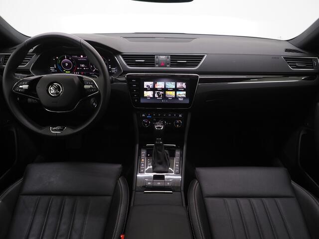 Skoda SUPERB Combi 1.4 TSI iV Laurin & Klement | Panoramadak | Leder | Massage | Canton | Stoelkoeling | 360 | Keyless | Sfeerlicht