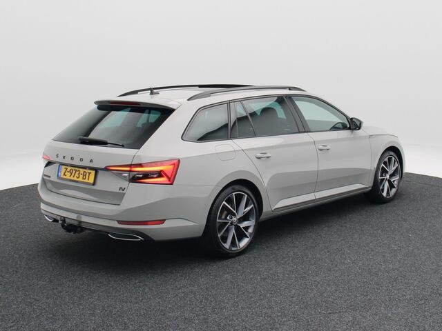Skoda SUPERB Combi 1.4 TSi iV 218 Pk Sportline Business Automaat | Carplay | Panoramadak | Matrix LED | Elektrische Stoelen | Parkeersensoren | 19 Inch | 92.386 Km!!