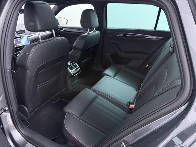 Skoda SUPERB Combi 1.4 TSI iV Sportline Business Laurin & Klement | BOMVOL! | Panoramadak | Trekhaak | Lederen Bekleding!!