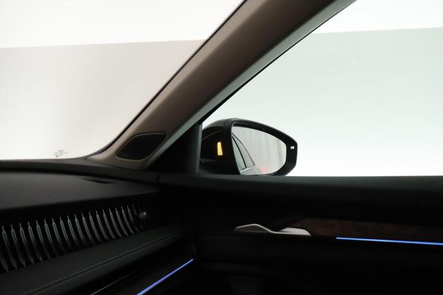 Skoda SUPERB Combi 1.5 TSI 204pk PHEV Laurin&Klement HUD Keyless Canron Leder Virtual Cockpit Keyless Navigatie