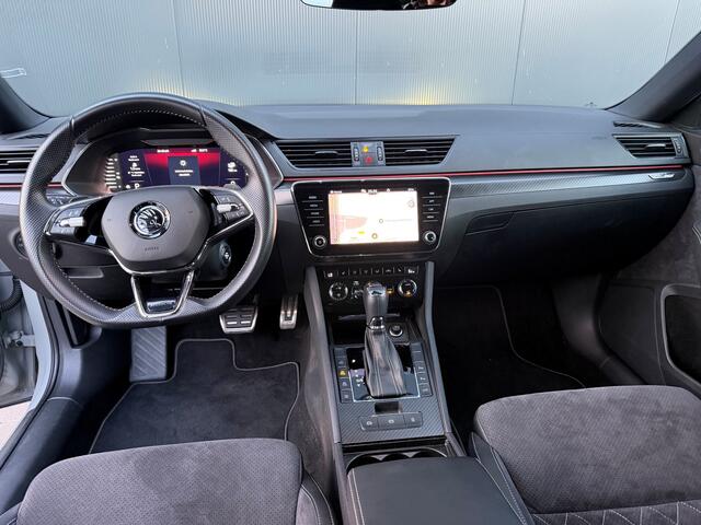 Skoda SUPERB Combi 1.4 TSI iV Sportline - Navi - Memory Sportstoelen - Camera - Stoel-stuurverwarming - 19" LM velgen - Rijklaar