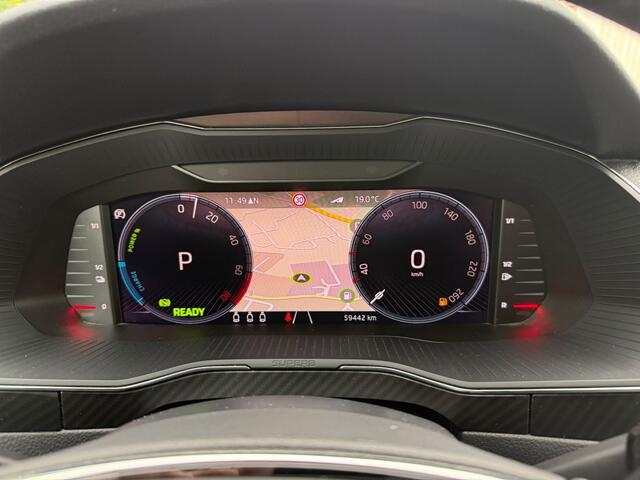 Skoda SUPERB Combi 1.4 TSI iV Sportline virtual SOH 95% cockpit, memory seat