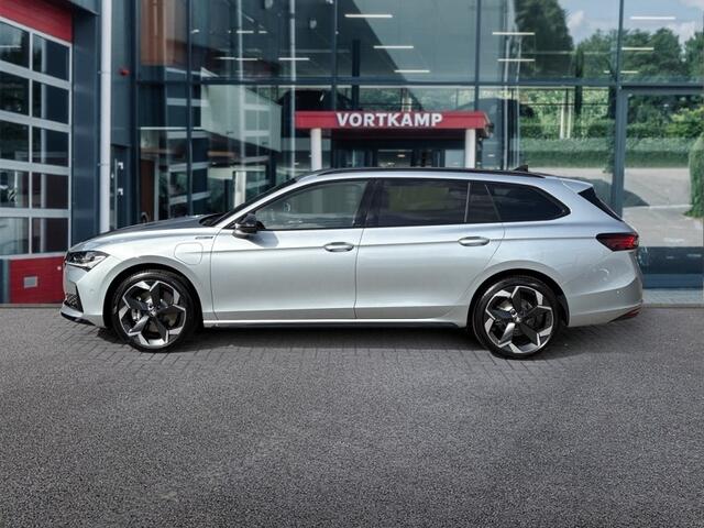 Skoda SUPERB 1.5 TSI IV SPORTLINE FISCAAL LAAG!! 360CAMERA/TREKHAAK/19''/CAMERA/ACC