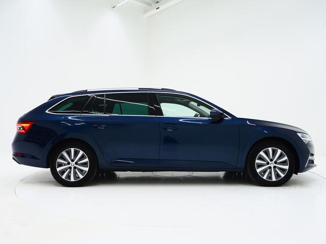 Skoda SUPERB Combi 1.4 TSI iV Style | Panoramadak | Leder | Trekhaak | Stoelkoeling | 360 | Memory | Keyless | Carplay
