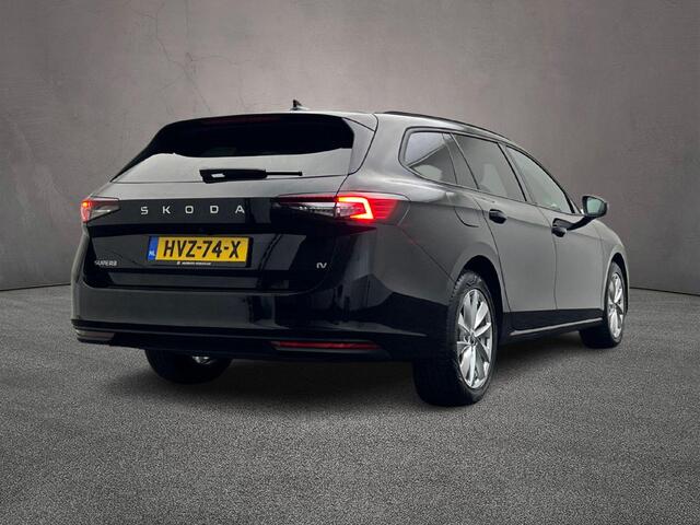Skoda SUPERB Combi 1.5 TSI PHEV Edition 204pk DSG Automaat, Trekhaak, Stoelverwarming, Achteruitrijcamera, Adaptive cruise control, Dodehoeksensoren, Parkeersensoren, Navigatie, App-connect, LED koplampen