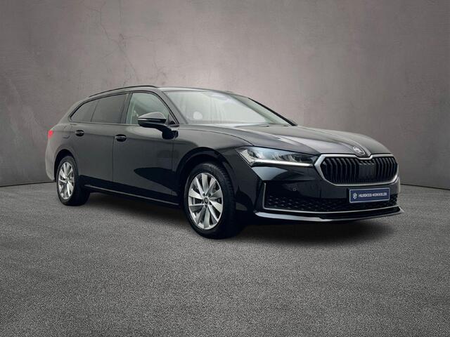 Skoda SUPERB Combi 1.5 TSI PHEV Edition 204pk DSG Automaat, Trekhaak, Stoelverwarming, Achteruitrijcamera, Adaptive cruise control, Dodehoeksensoren, Parkeersensoren, Navigatie, App-connect, LED koplampen