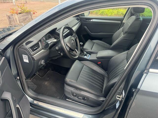 Skoda SUPERB Combi 1.4 TSI 150pk ACT Style Business DSG / Panoramadak / Stoelverwarming / Trekhaak