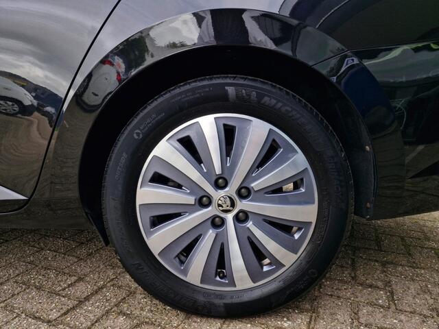 Skoda SUPERB Combi 1.4 TSI IV Business Edition Plus | 218PK | Navigatie | Camera | Cruise Control |