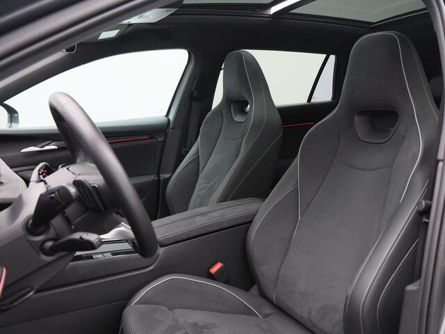 Skoda SUPERB Combi 1.5 TSi 204 Pk PHEV Sportline Business | Trekhaak | Carplay | Canton Audio | Head-up Display | Panoramadak | Virtual Cockpit | Adaptive Cruise | 19 Inch