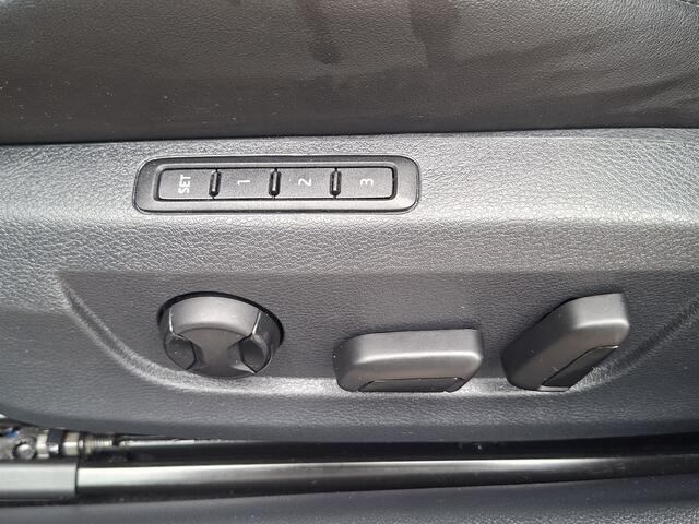 Skoda SUPERB Combi 1.5 TSI ACT Sportline Pano Trekhaak Canton Memory Alcantara Adap.Cruise VOL!