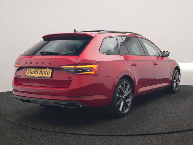 Skoda SUPERB Combi 1.4 TSI iV Sportline Business PHEV 218pk Dealer O.H. | Trekhaak Af Fabriek | Panodak | Adaptive Cruise | Camera | Canton Audio | Alcantara Sportstoelen Memory & Verwarmd | Stuur Verwarmd | Sfeerverlichting | Keyless | BLIS | Crystal LED | Plug In Hybrid |