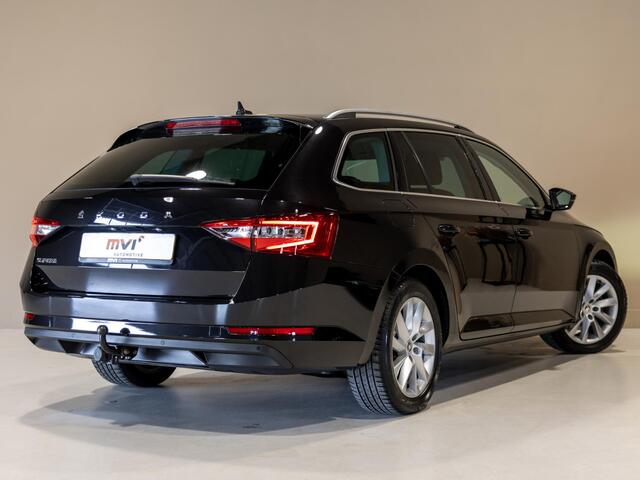 Skoda SUPERB Combi 1.5 TSI ACT Business Edition / 150pk / Trekhaak / NAP / Apple CarPlay /