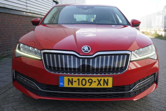Skoda SUPERB 1.4 TSI iV Business Edition Plus/TREKHAAK/CAMERA!