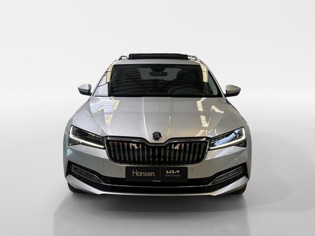 Skoda SUPERB Combi 1.4 TSI iV Laurin & Klement I Panoramadak I Elek. Stoelen I Massage I Canton I Stoel- en Stuurverwarming I Carplay I Camera