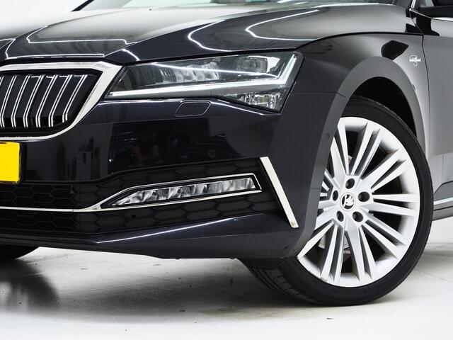 Skoda SUPERB Combi 1.4 TSI iV Laurin & Klement | Panoramadak | Leder | Trekhaak | Massage | 360 | Canton | Memory | Carplay